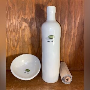 Rae Dunn discontinued boutique Olive oil set
